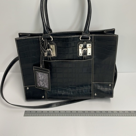 WILSON LEATHER BRIEFCASE CROSSBODY - Picture 3 of 9